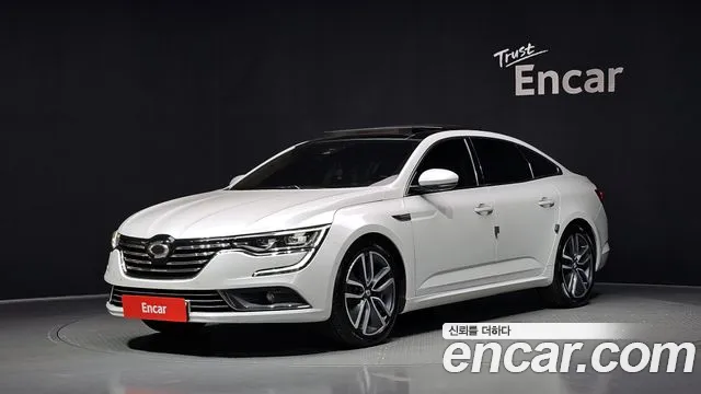 Renault SM6 2016