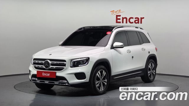 Mercedes-Benz GLB-Class 2023