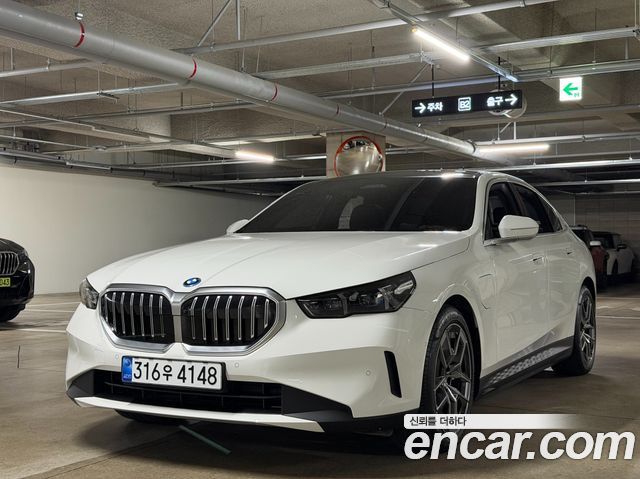 BMW 5-Series 2026