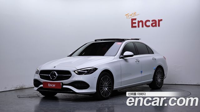 Mercedes-Benz C-Class 2022