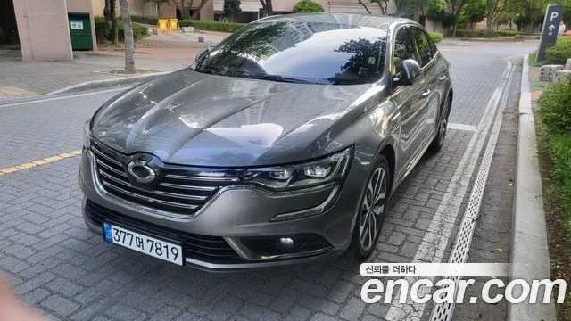 Renault SM6 2016