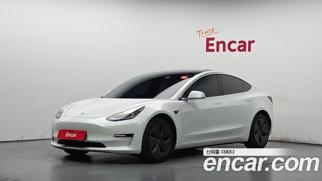 Tesla Model 3 2020