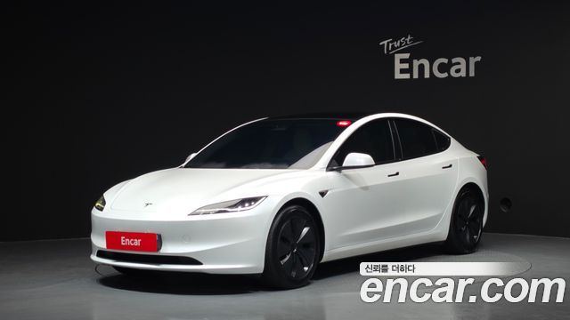 Tesla Model 3 2024