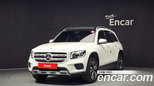 Mercedes-Benz GLB-Class 2021