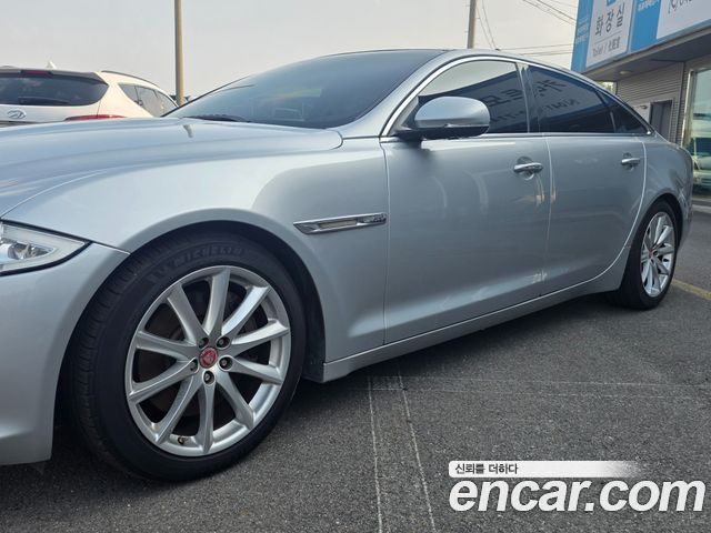 Jaguar XJ 2014