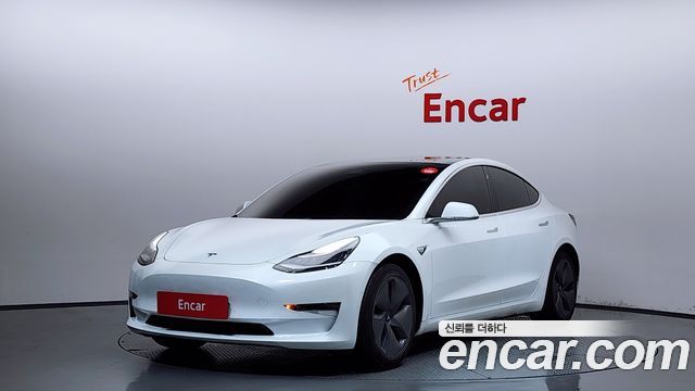 Tesla Model 3 2020