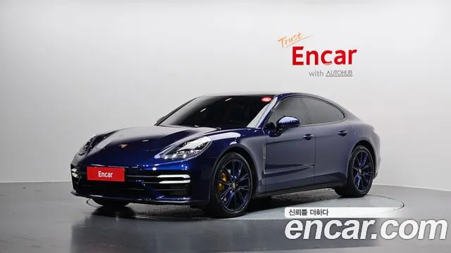 Porsche Panamera 2022