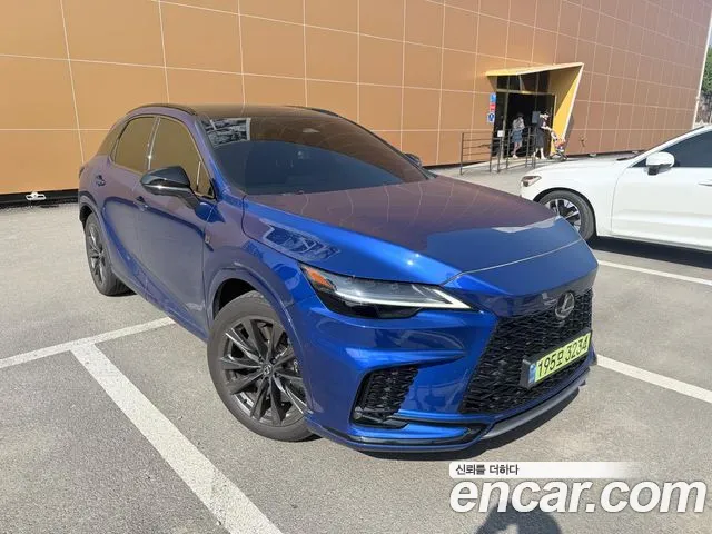 Lexus RX 2023