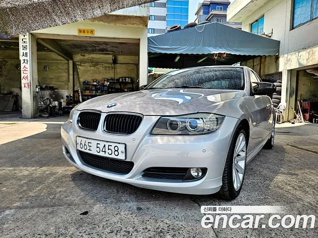 BMW 3-Series 2010