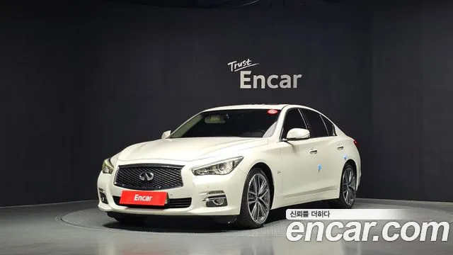 Infiniti Q50 2016
