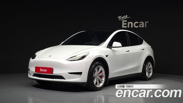 Tesla Model Y 2023