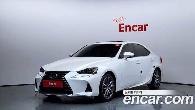 Lexus IS 2017