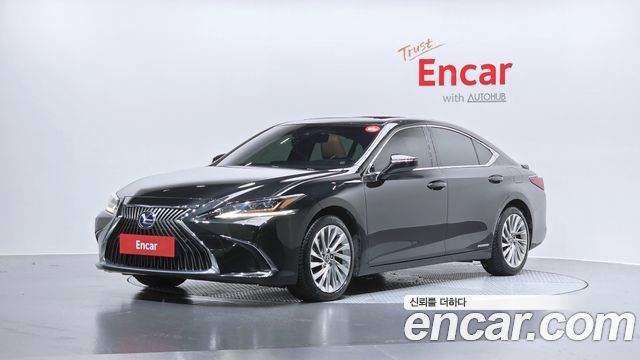 Lexus ES 2021