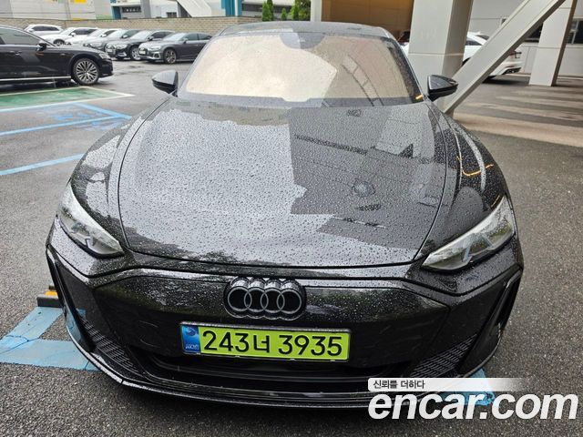 Audi S e-tron GT 2025