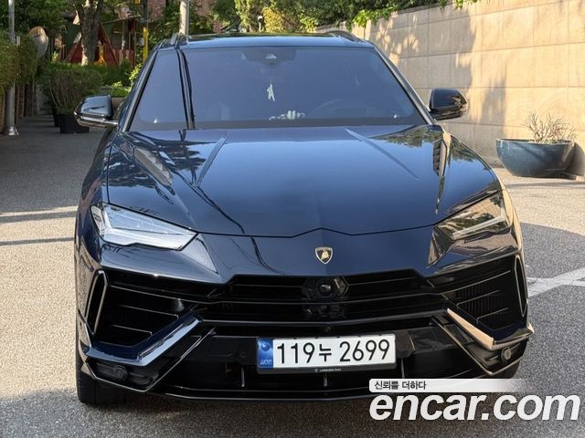 Lamborghini Urus 2023