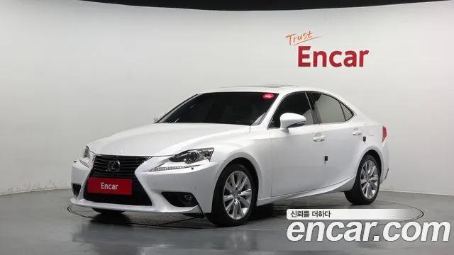 Lexus IS 2014