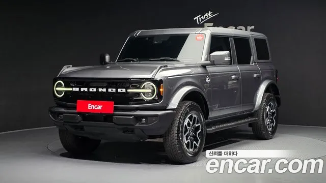 Ford Bronco 2023