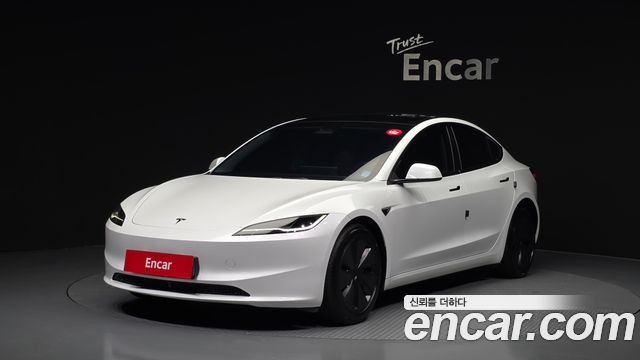 Tesla Model 3 2024