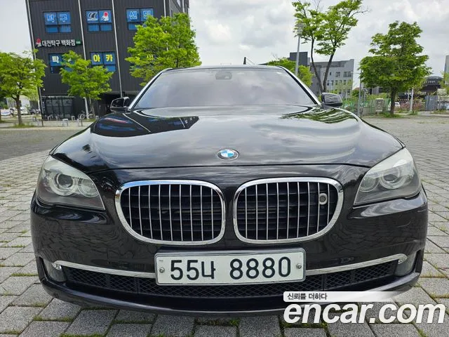 BMW 7-Series 2010