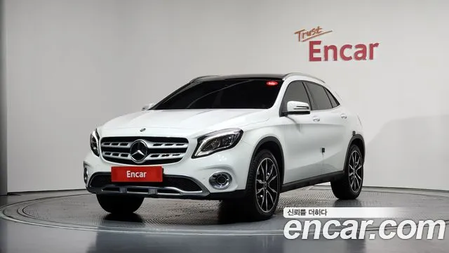 Mercedes-Benz GLA-Class 2018