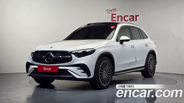 Mercedes-Benz GLC-Class 2025