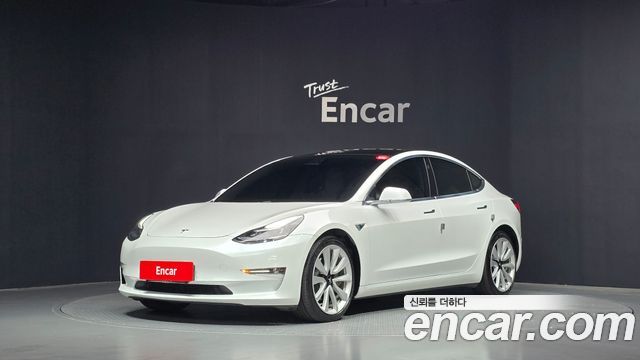 Tesla Model 3 2020