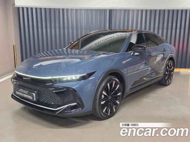 Toyota Crown 2025