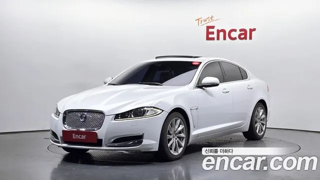 Jaguar XF 2011