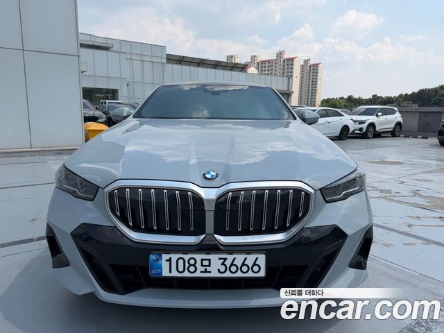 BMW 5-Series 2026