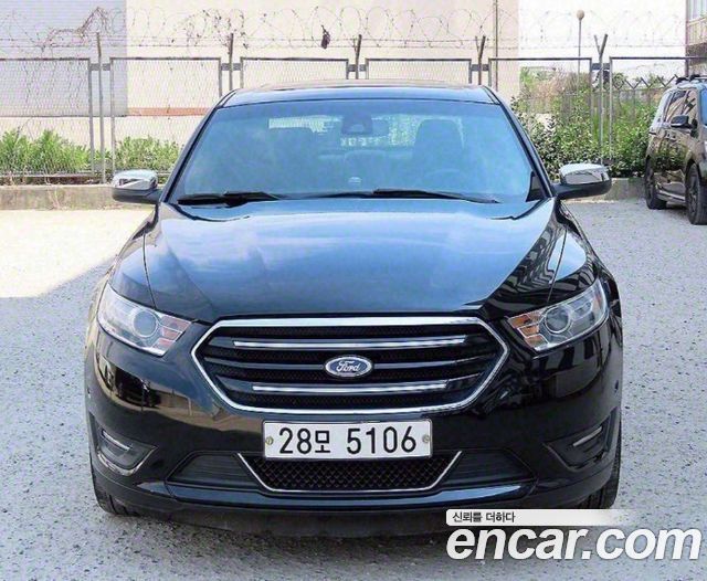 Ford Taurus 2013