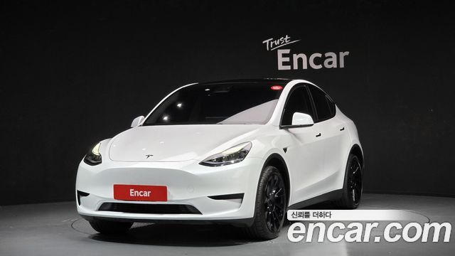 Tesla Model Y 2023