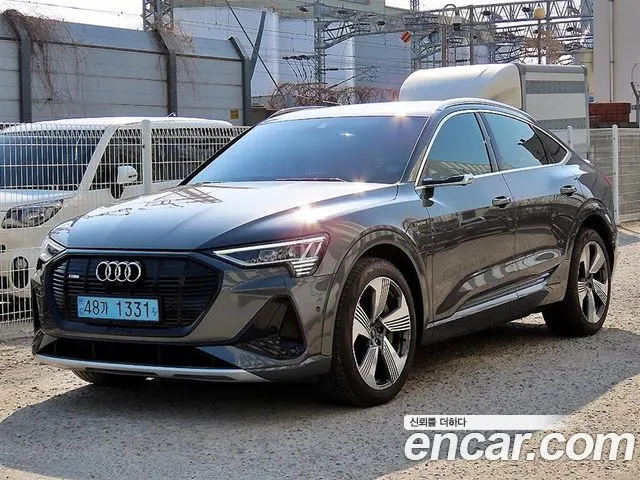Audi e-tron 2021