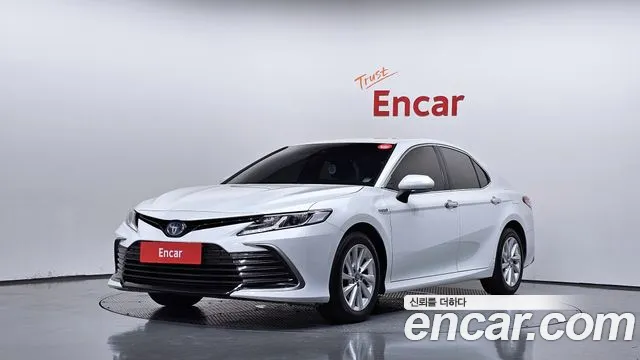 Toyota Camry 2023