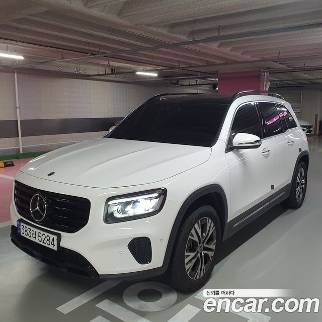 Mercedes-Benz GLB-Class 2024