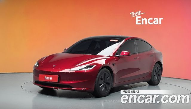 Tesla Model 3 2024