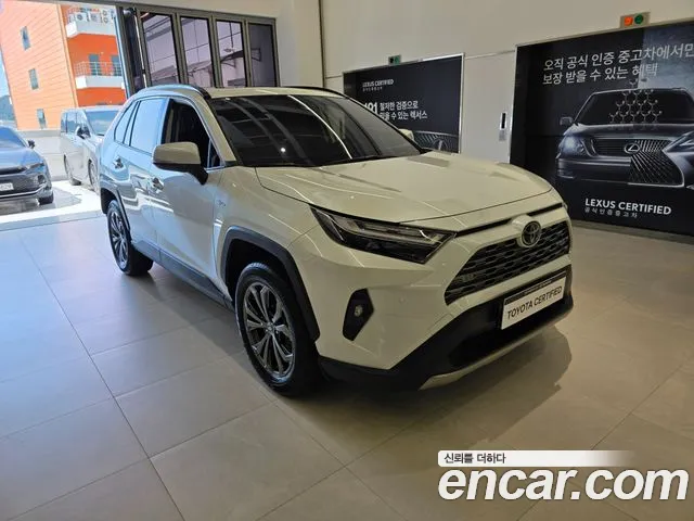 Toyota RAV4 2025