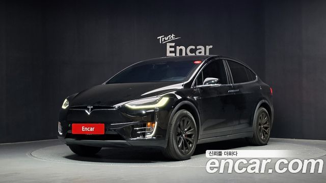 Tesla Model X 2020