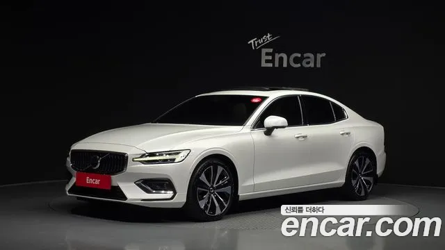 Volvo S60 2024