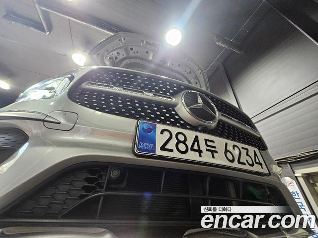 Mercedes-Benz GLB-Class 2020