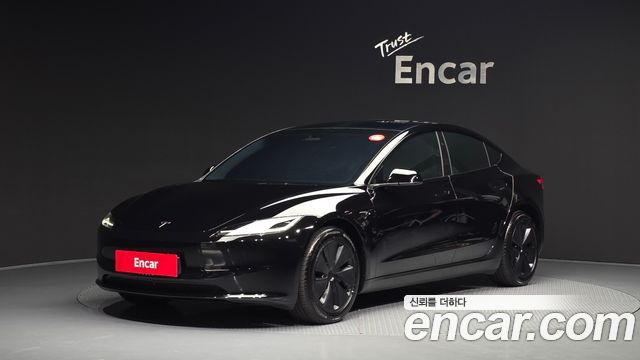 Tesla Model 3 2024