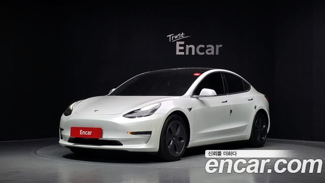 Tesla Model 3 2020