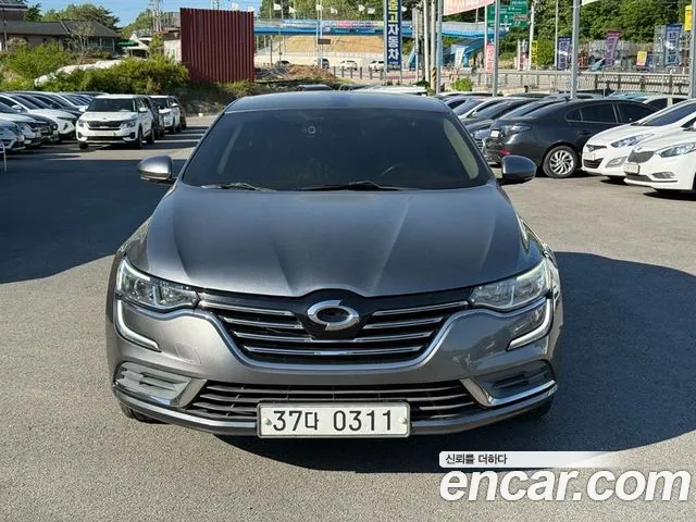 Renault SM6 2016