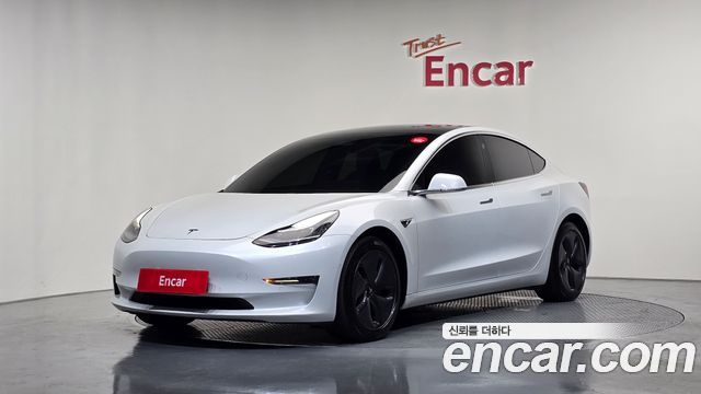 Tesla Model 3 2020
