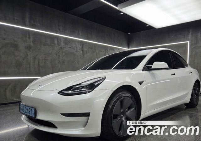 Tesla Model 3 2022