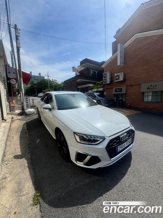 Audi A4 2021