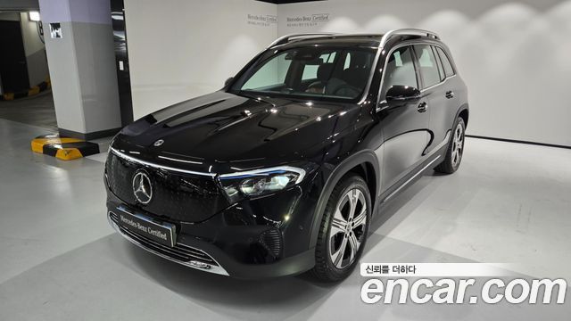Mercedes-Benz EQB 2025