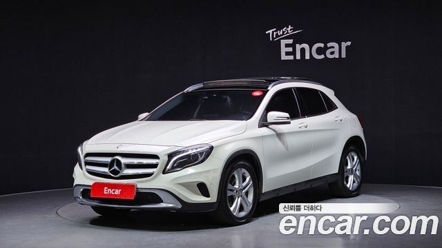 Mercedes-Benz GLA-Class 2016