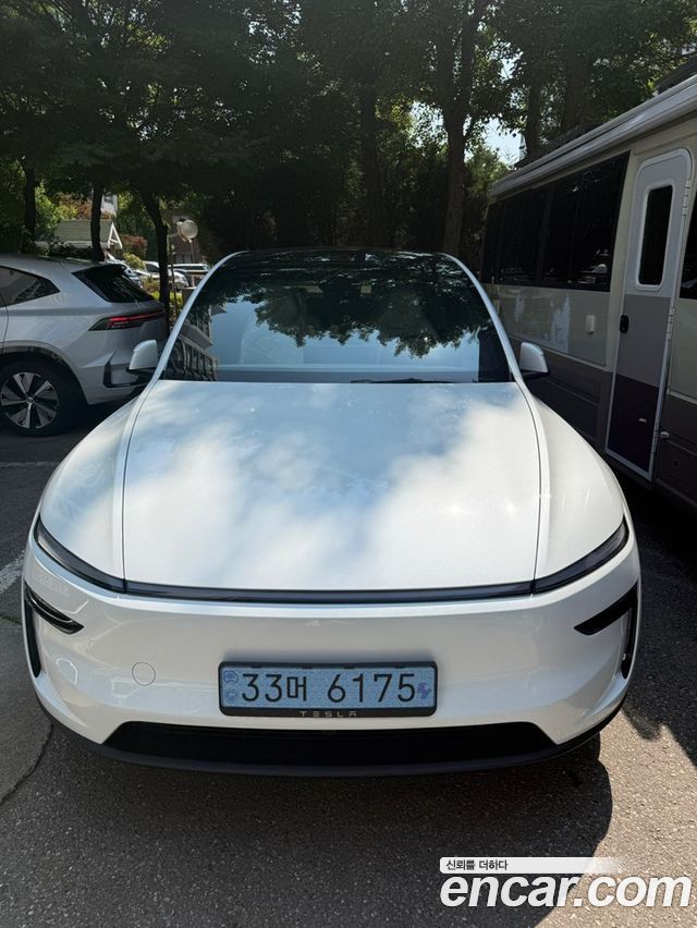Tesla Model Y 2026