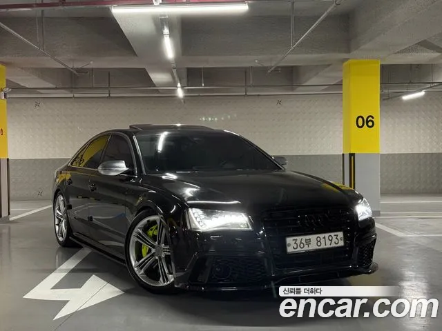 Audi S8 2014
