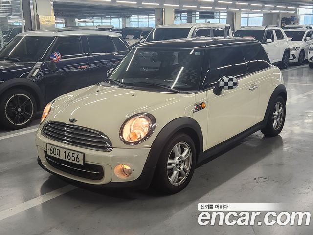 MINI Cooper 2011